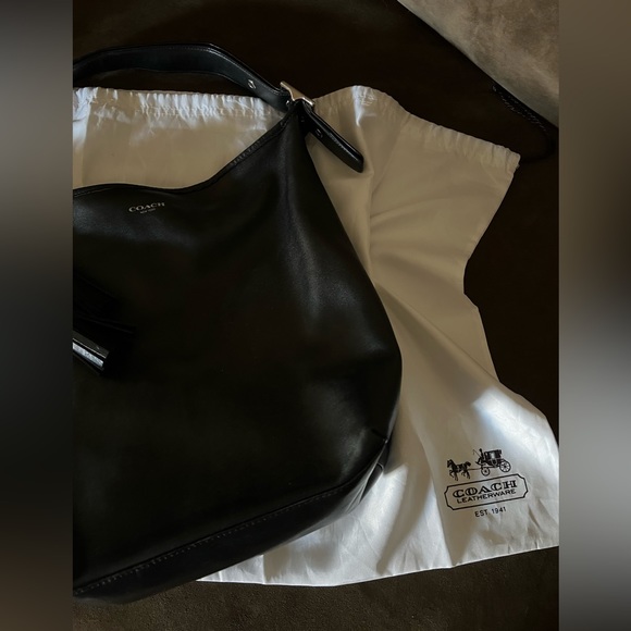 Coach Legacy Bag - Picture 4 of 11